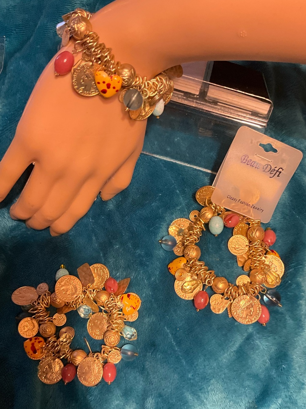 90’s HEART Stretch Bracelet Etruscan Glass Resin Bead French Medallion Coins NOS
